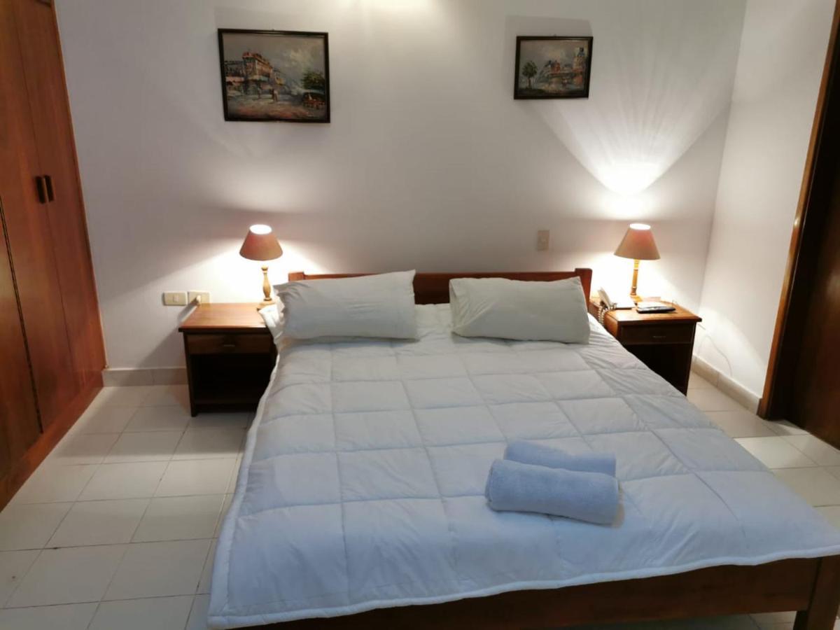 Hotel Portal Del Sol อะซุนซิออง ภายนอก รูปภาพ