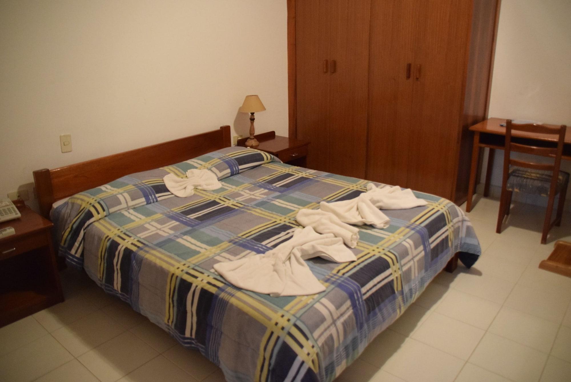 Hotel Portal Del Sol อะซุนซิออง ภายนอก รูปภาพ