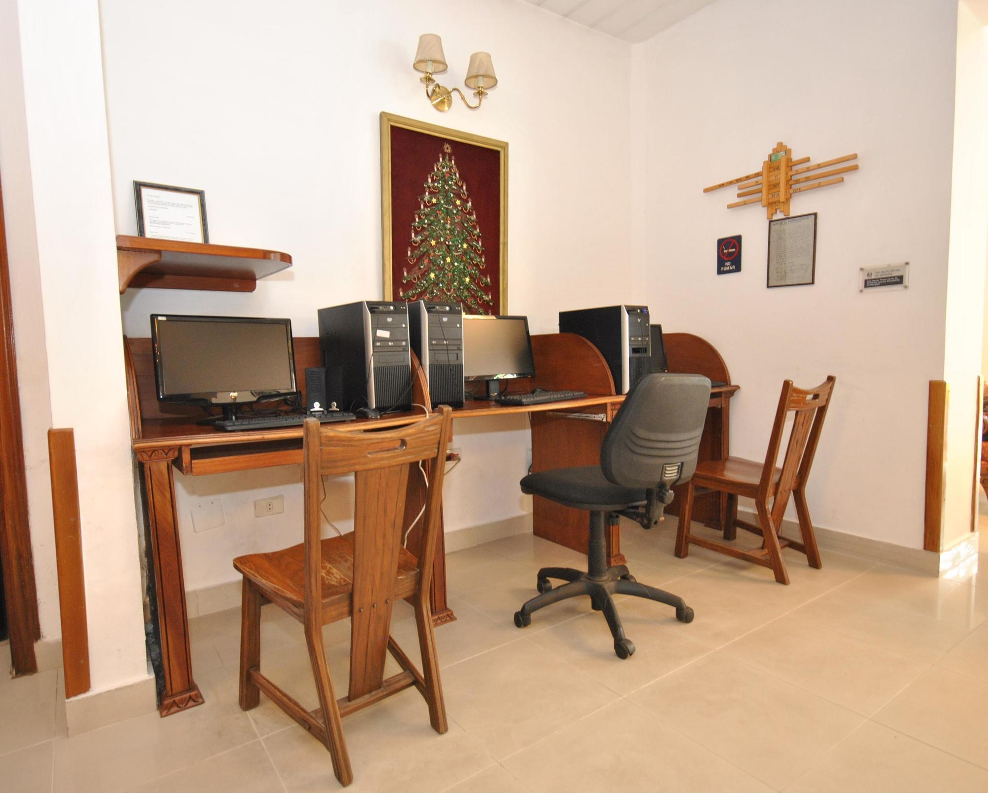 Hotel Portal Del Sol อะซุนซิออง ภายนอก รูปภาพ