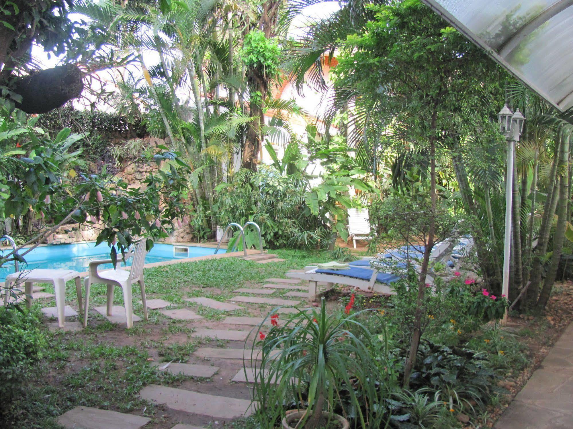 Hotel Portal Del Sol อะซุนซิออง ภายนอก รูปภาพ