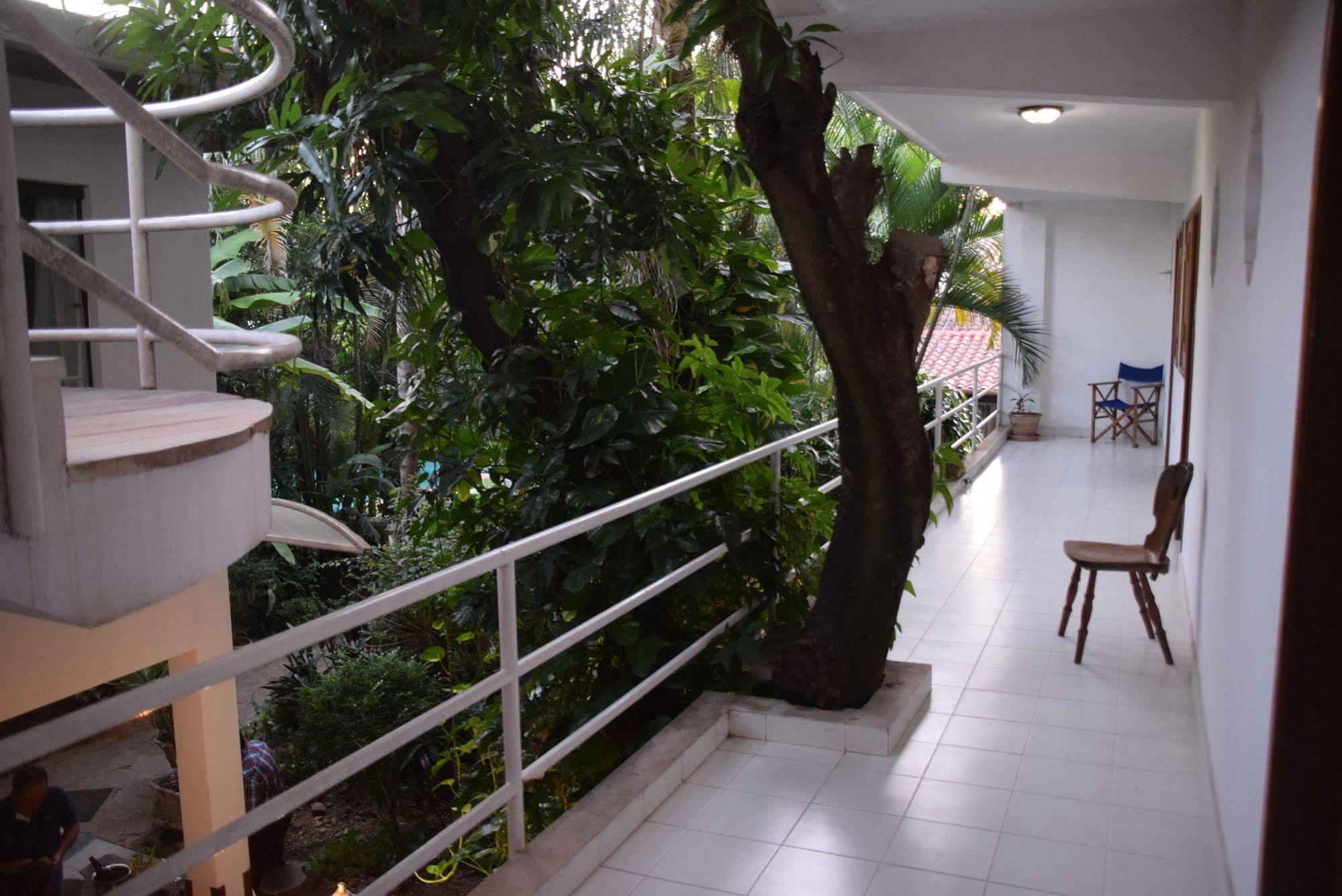 Hotel Portal Del Sol อะซุนซิออง ภายนอก รูปภาพ